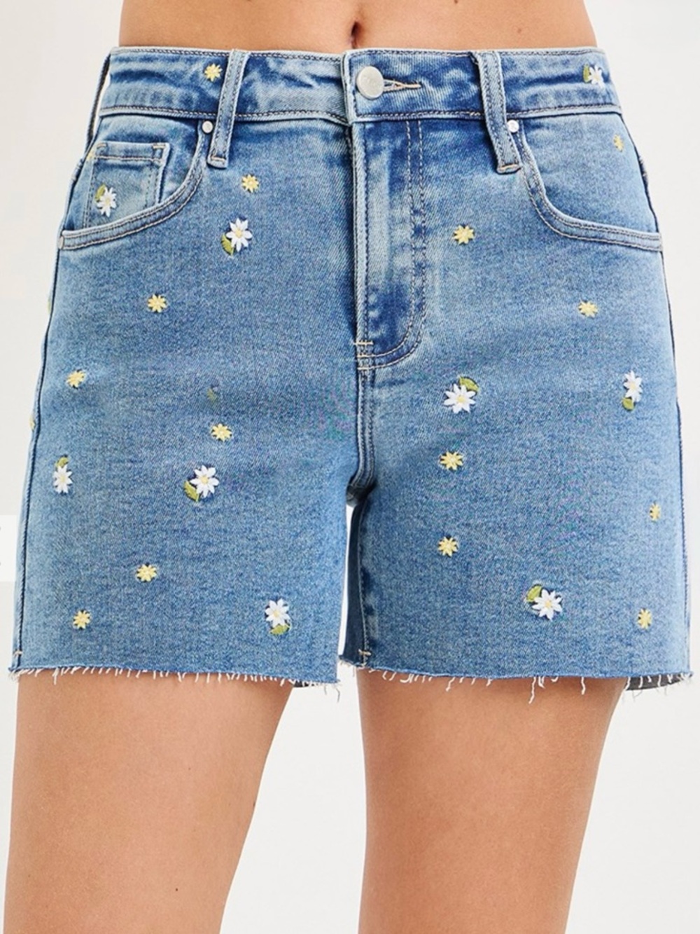 💕 NEW! Risen Blue Embroidered Daisy Denim Shorts